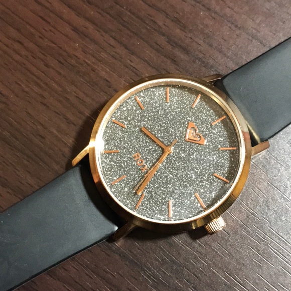 roxy the royal watch